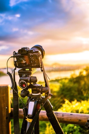 Photo & Video